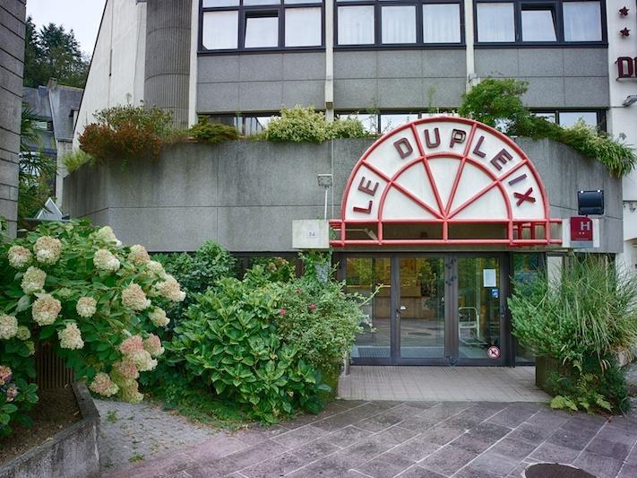 Hotel Dupleix - Hyper Centre - Parking Et Garage Gratuit Кимпер Екстериор снимка